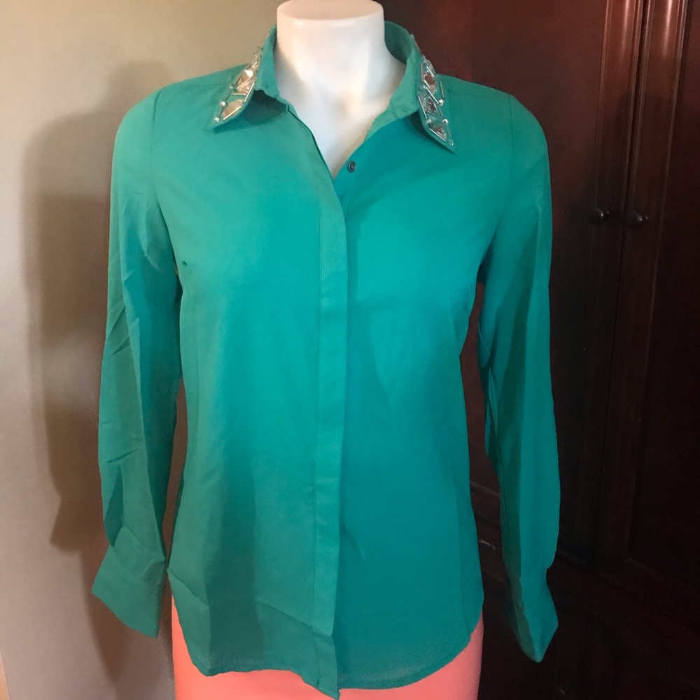 🆕 La Scala Green Long Sleeves Blouse-Small